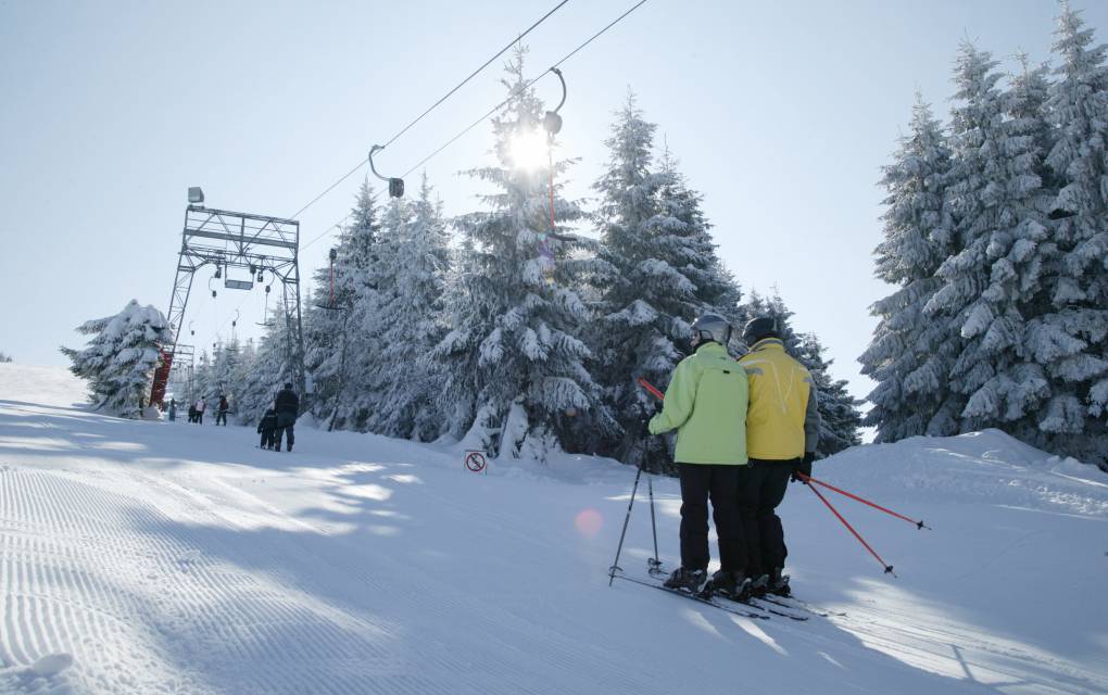 Ihr Abenteuer beginnt direkt vor der Tür: Ski, Rad und Wanderschuhe - Natur- & Sporthotel Zuflucht